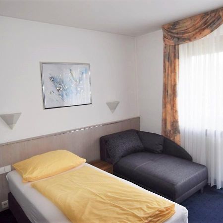 Hotel Alena - Kontaktlos Check-In Фильдерштадт Экстерьер фото