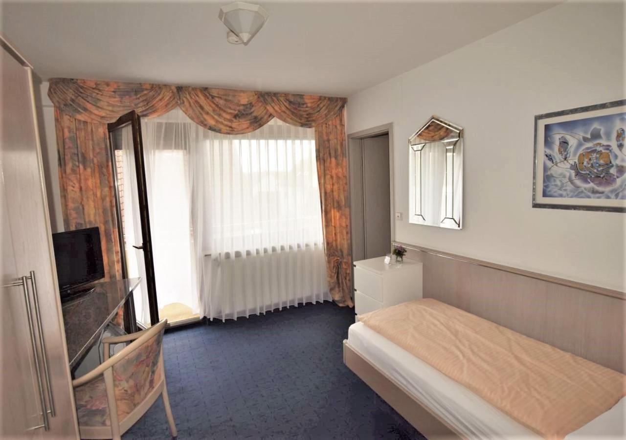 Hotel Alena - Kontaktlos Check-In Фильдерштадт Экстерьер фото