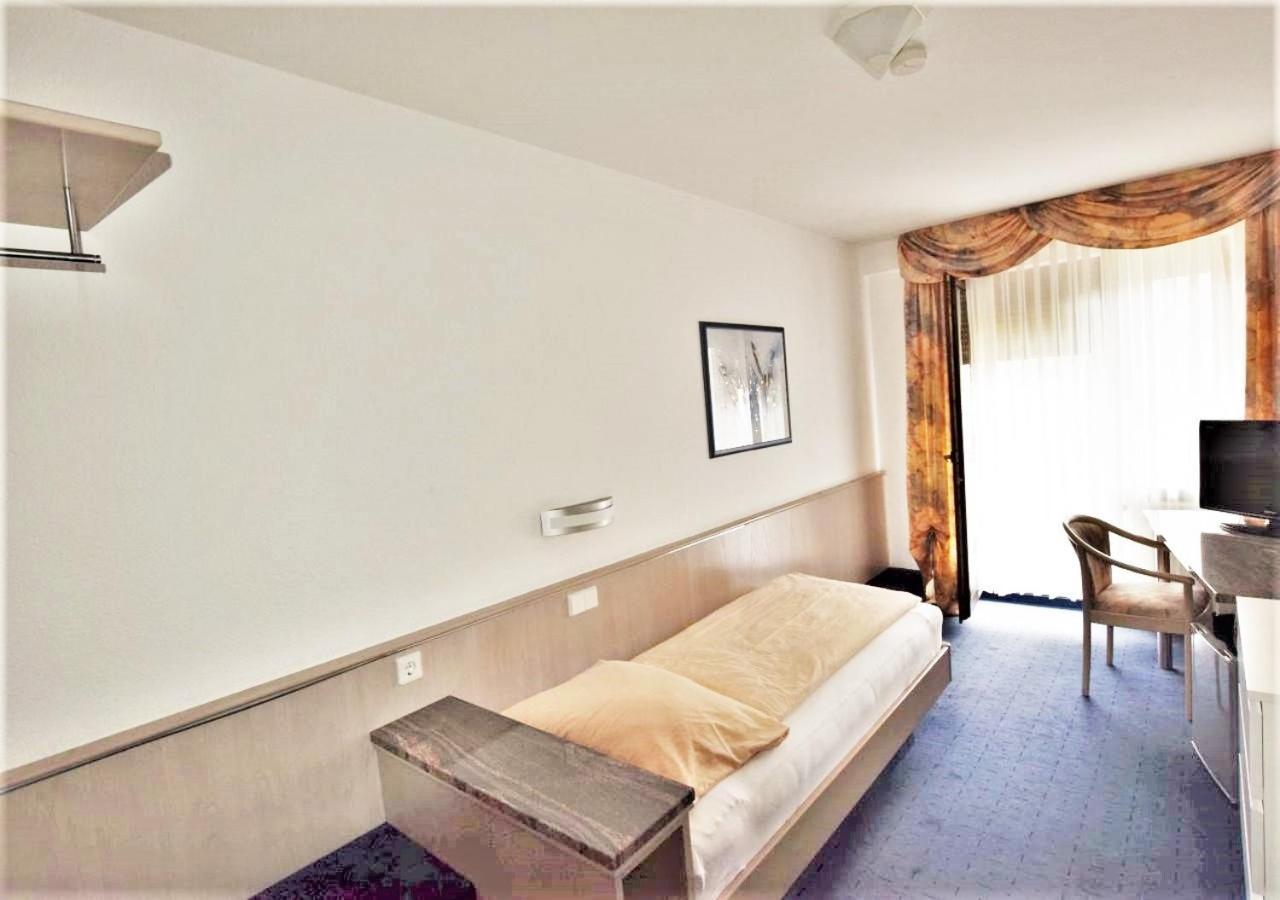 Hotel Alena - Kontaktlos Check-In Фильдерштадт Экстерьер фото