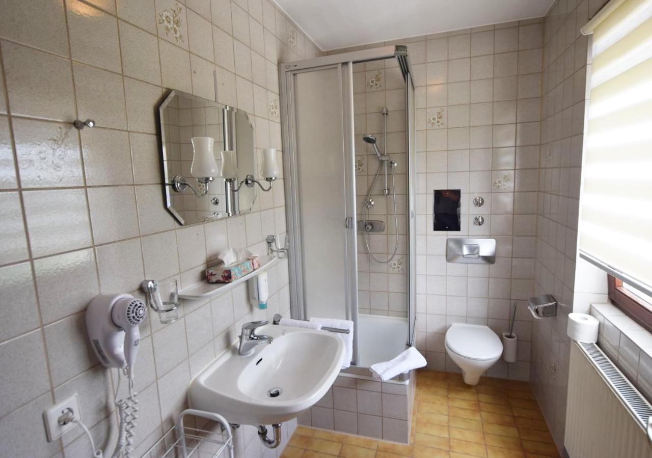 Hotel Alena - Kontaktlos Check-In Фильдерштадт Экстерьер фото