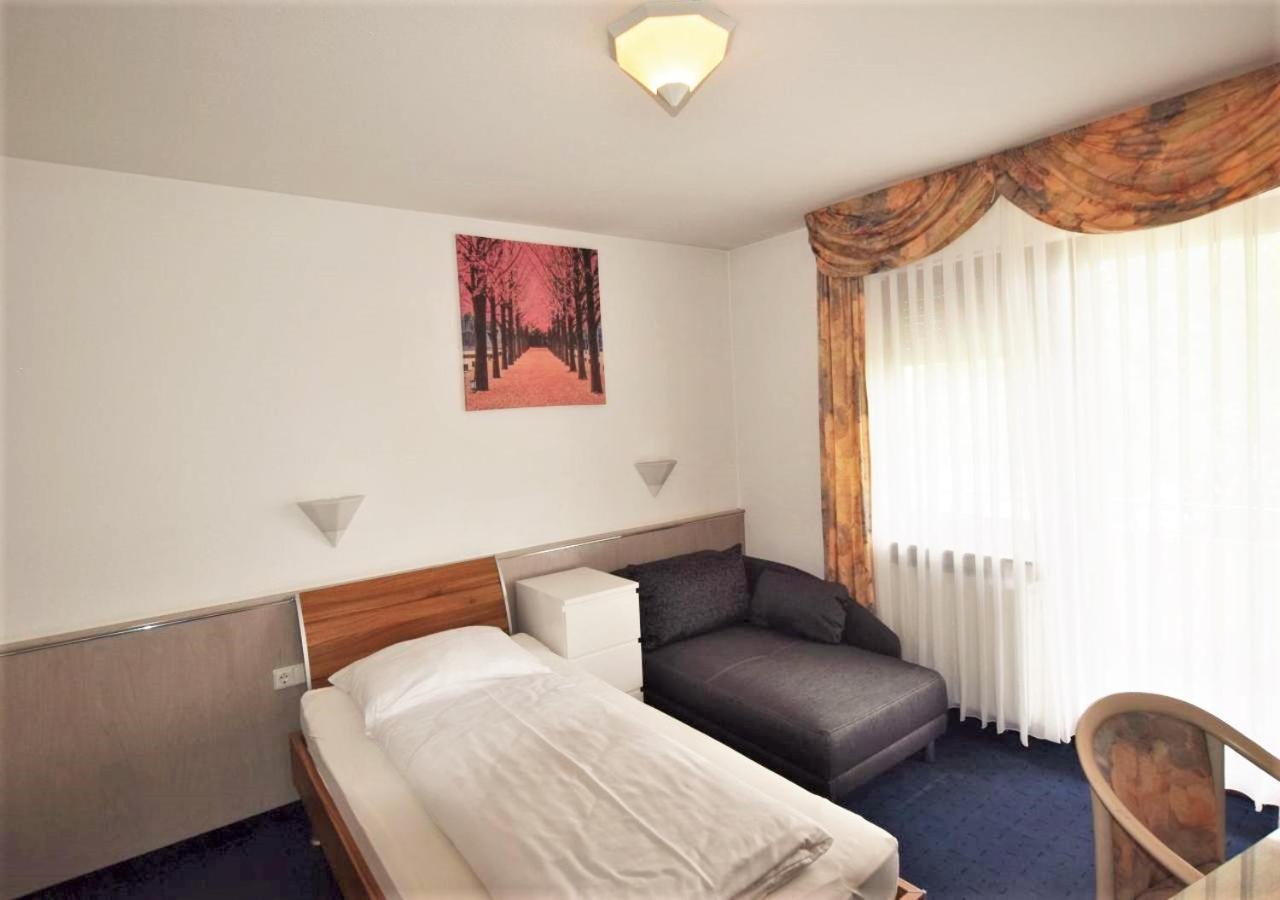 Hotel Alena - Kontaktlos Check-In Фильдерштадт Экстерьер фото